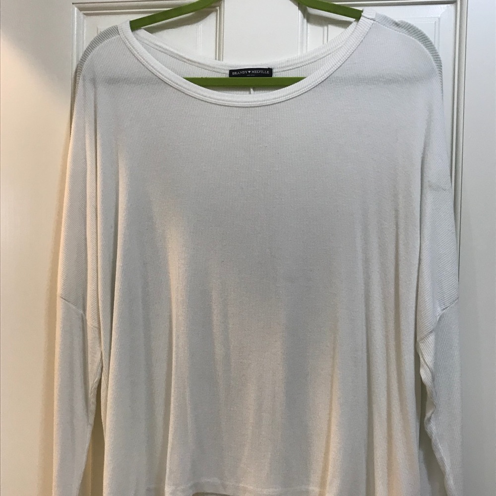 White knit shirt